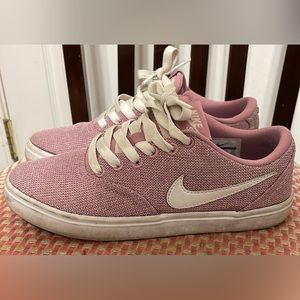 Nike SB